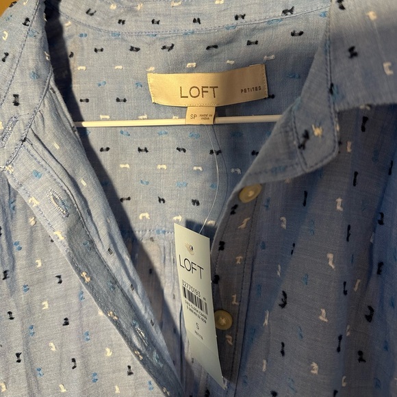 LOFT Petite Clip Chambray Dolman Everyday Shirt - Picture 4 of 7